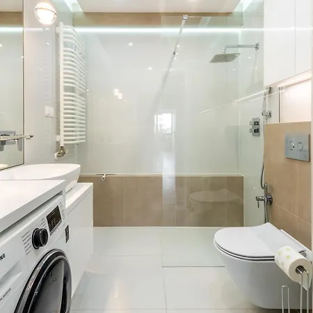 Royal Deluxe 2 Rooms 6 Persons Aquapark Down Town Krakau Exterior foto