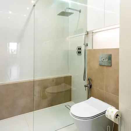 Royal Deluxe 2 Rooms 6 Persons Aquapark Down Town Krakau Exterior foto