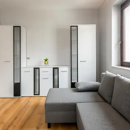 Royal Deluxe 2 Rooms 6 Persons Aquapark Down Town Krakau Exterior foto